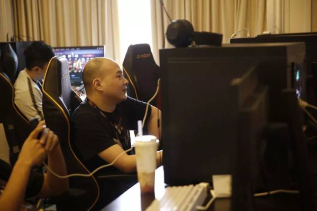 赌场是如何识别“职业百家乐玩家”并采取应对措施的？（赌场如何识别并应对职业百家乐玩家？）